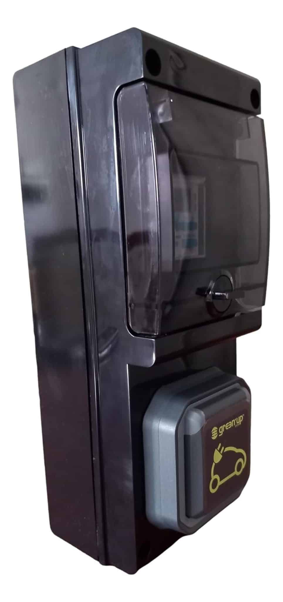 Test de la borne de recharge mobile Carré Rouge : efficacité et sécurité intégrées