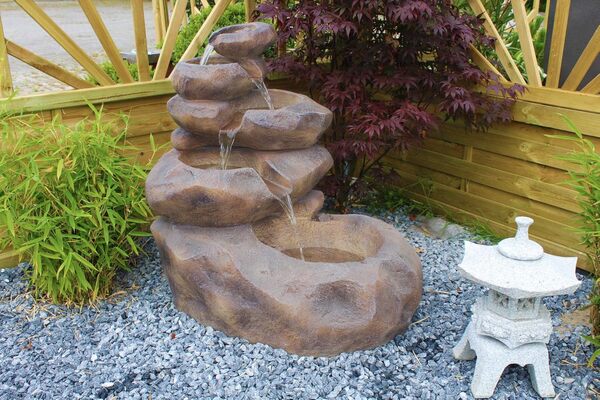 Fontaine de Jardin avec éclairage LED Arnusa Grande Cascade, Optique de Roche SB103-19 avec Pompe