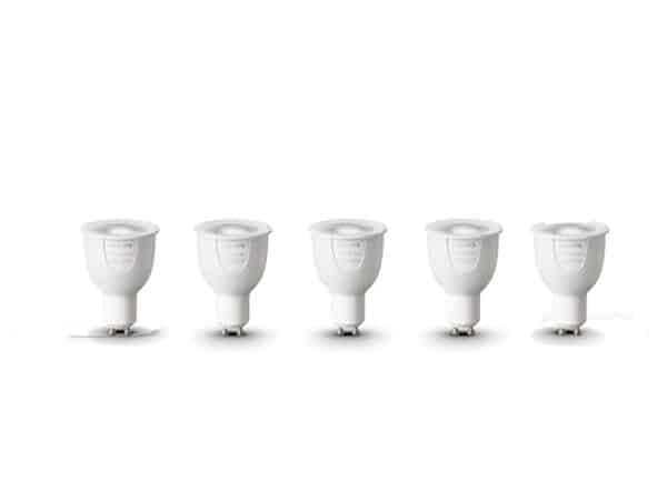 Découvrez notre test complet des ampoules Philips Hue GU10 White and Color : performances, design et compatibilité domotique analysés en détail pour vous. 